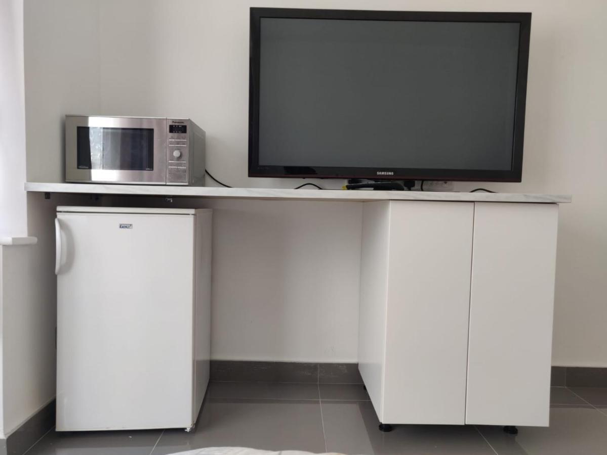 Stunning Double Room In Harrow Wembley - Khoob House Лондон Екстер'єр фото